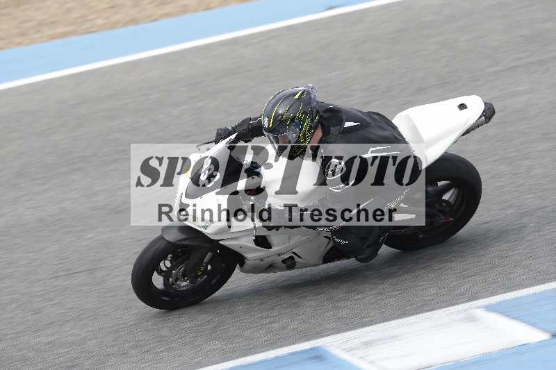 /02 28.-31.01.2025 Moto Center Thun Jerez/gruen-green/333